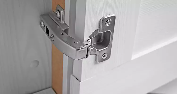 Shower Door Hinge Replacement in Oakland Park, FL