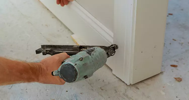 Fix Garage Door Panel in Oakland Park, FL
