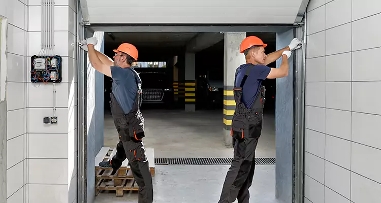 Repair Garage Door Roller Off Track in Oakland Park, FL