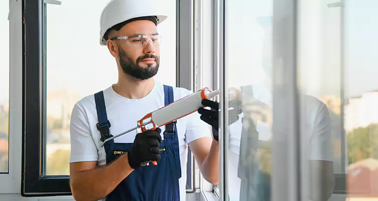Retractable Screens Repair for Patio in Oakland Park, FL