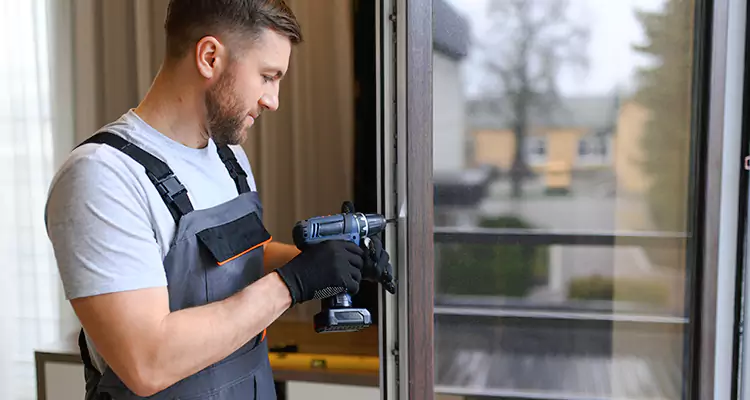 Sliding Screen Door Handle Repair in Oakland Park, FL