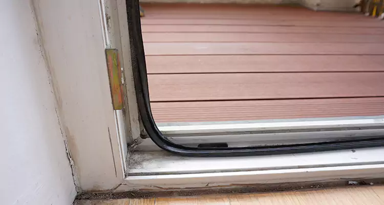 Why Choose Us for Leaking Sliding Glass Door Repair in Oakland Park, FL?