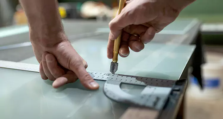 Glass Scratch Repair in Oakland Park, FL