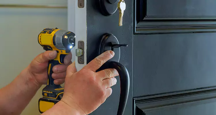Comprehensive Door Lock Repair Services in Oakland Park, FL