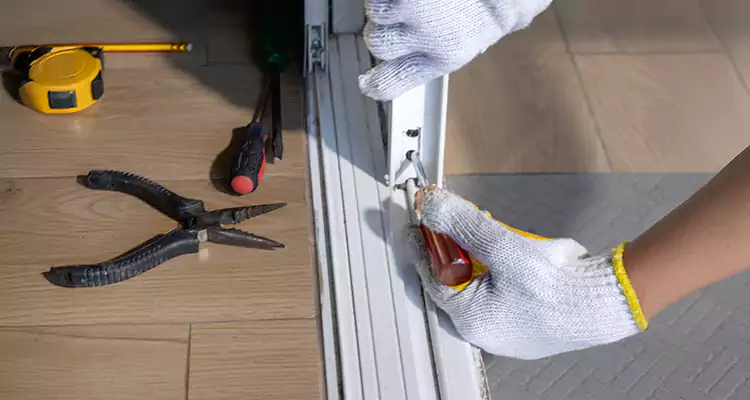 Closet Sliding Door Track Repair in Oakland Park, FL