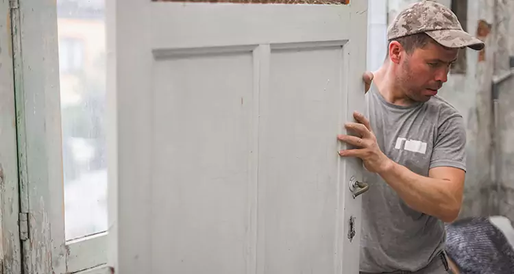 Home Front Door Replacement in Oakland Park, FL