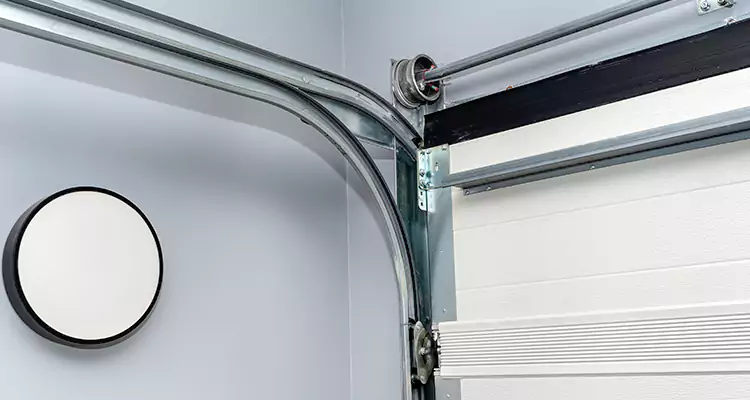 Garage Door Cable Repair Cost in Oakland Park, FL
