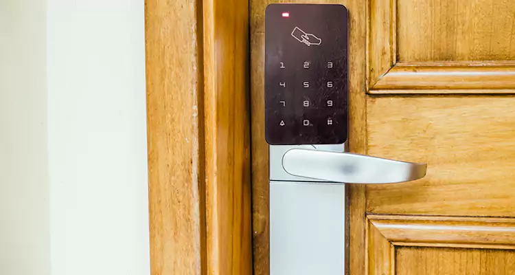 Keyless Hotel Door Locks Repair in Oakland Park, FL