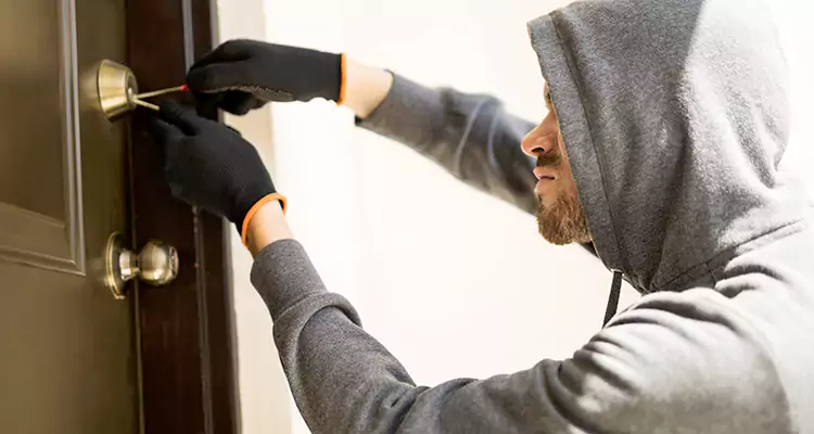 Emergency Motel Lock Repairs—Available 24/7 in Oakland Park, FL