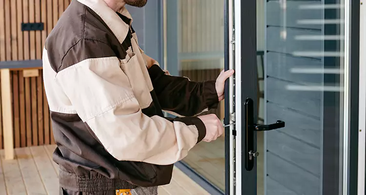 Fix Patio Screen Door Rollers in Oakland Park, FL