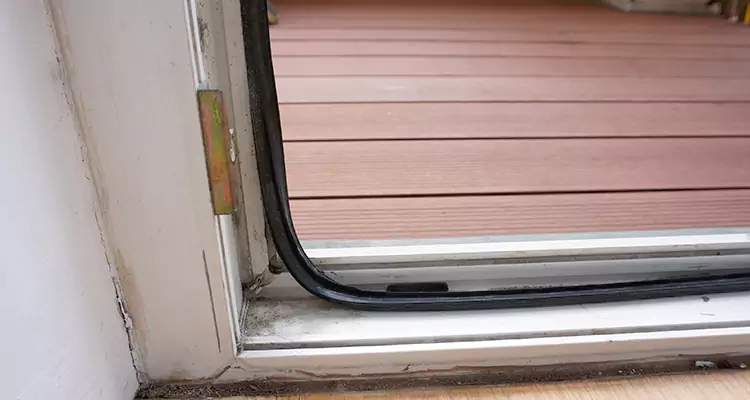 Repair Patio Doors Leaking at Bottom in Oakland Park, FL