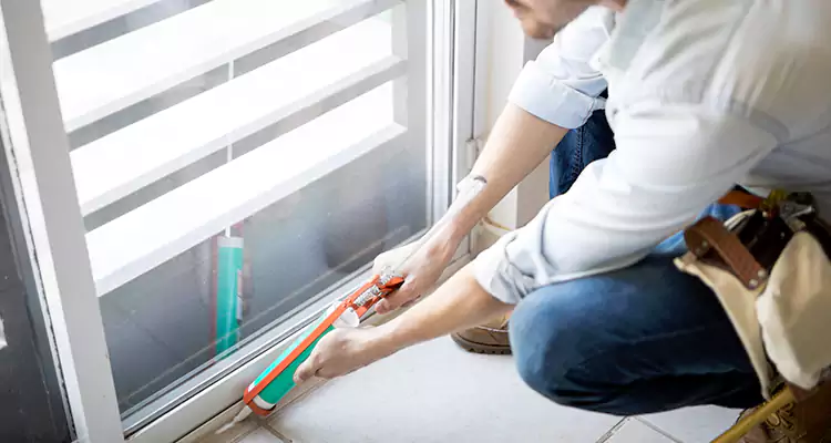 Dap Window Caulk Repair in Oakland Park, FL